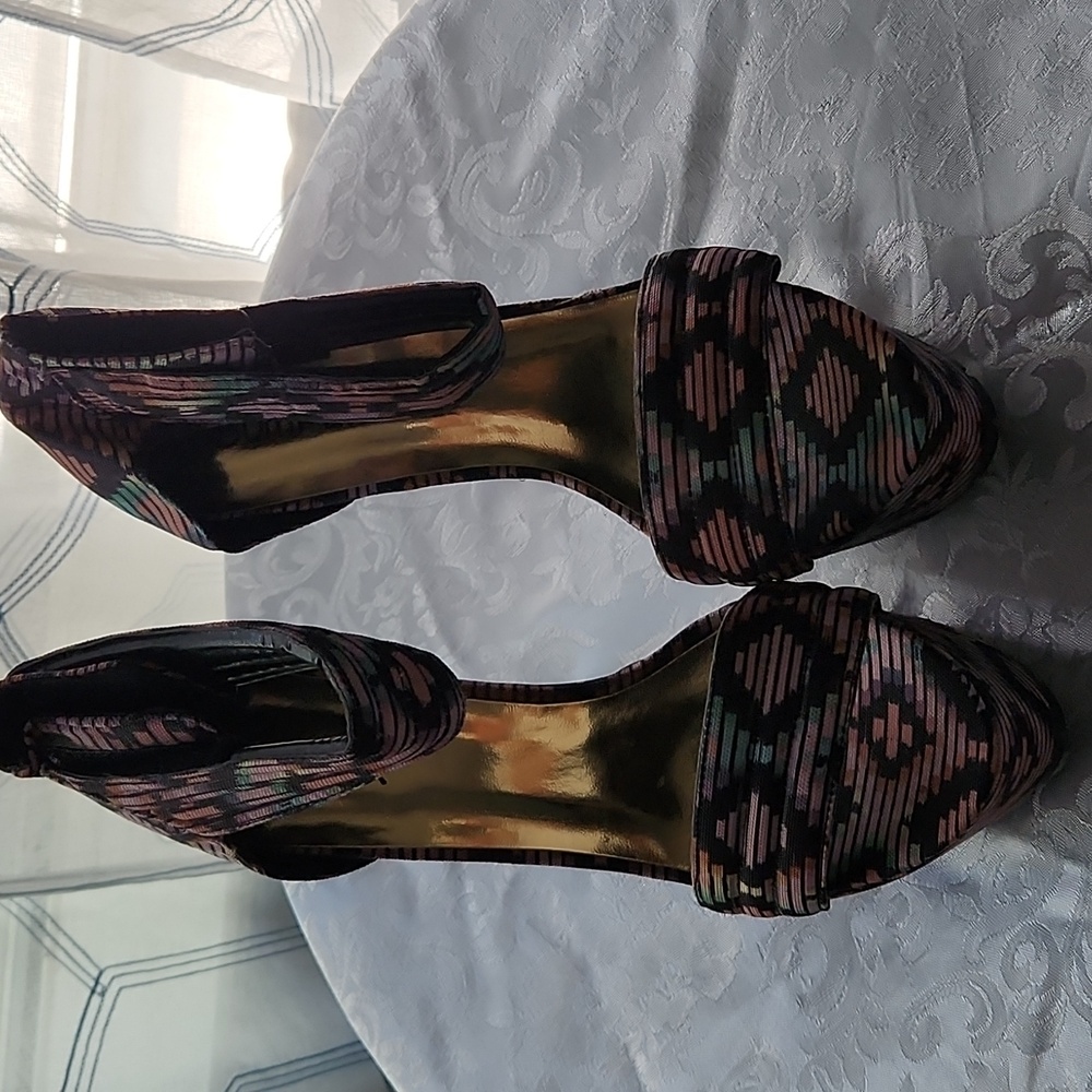Bumper  shoes platform heels size 9